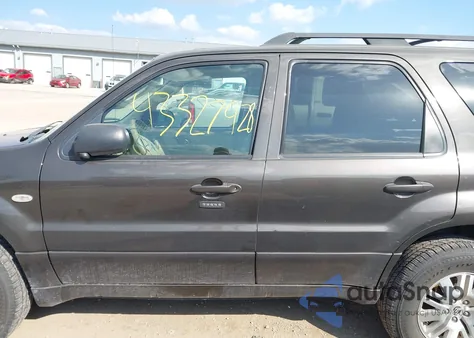 2005 Mercury Mariner Luxury/Premier из США, поврежденный, VIN 4M2CU57155DJ06046